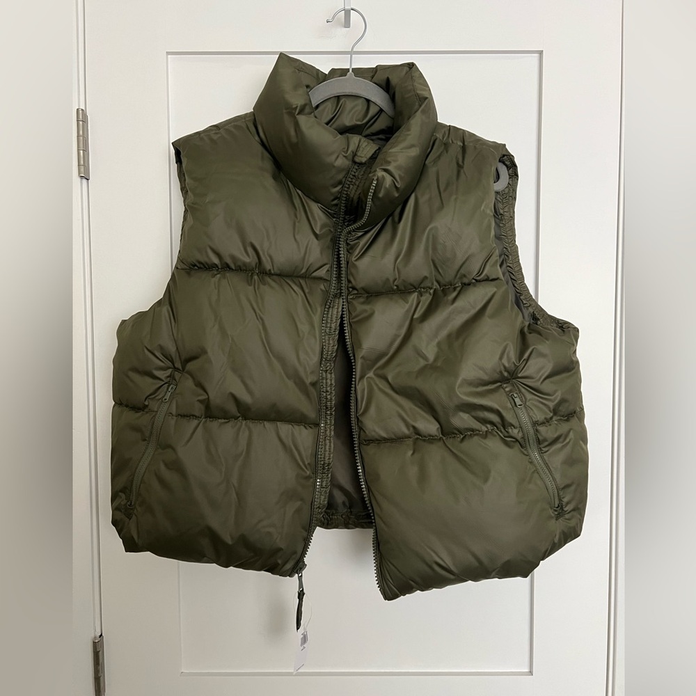 old navy olive green quilted puffer vest nwt